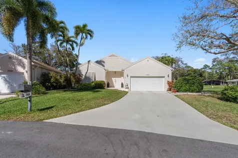 7676 Kings Ride Boynton Beach FL 33436