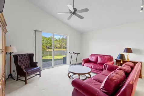 7676 Kings Ride Boynton Beach FL 33436