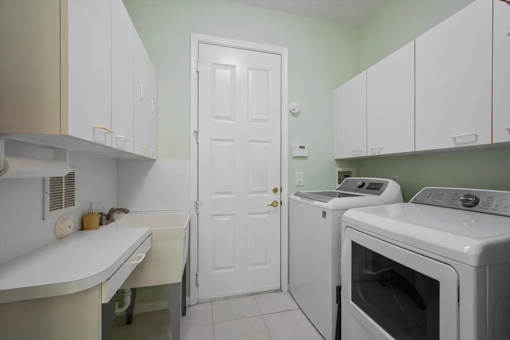 9078 Bay Point Circle West Palm Beach FL 33411