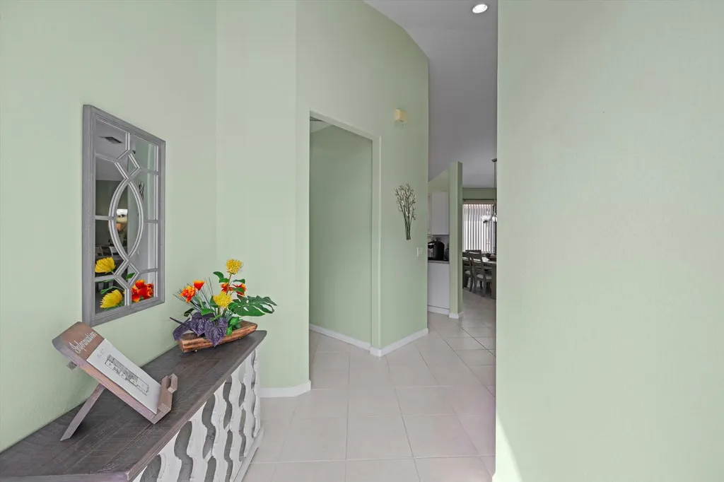 9078 Bay Point Circle West Palm Beach FL 33411