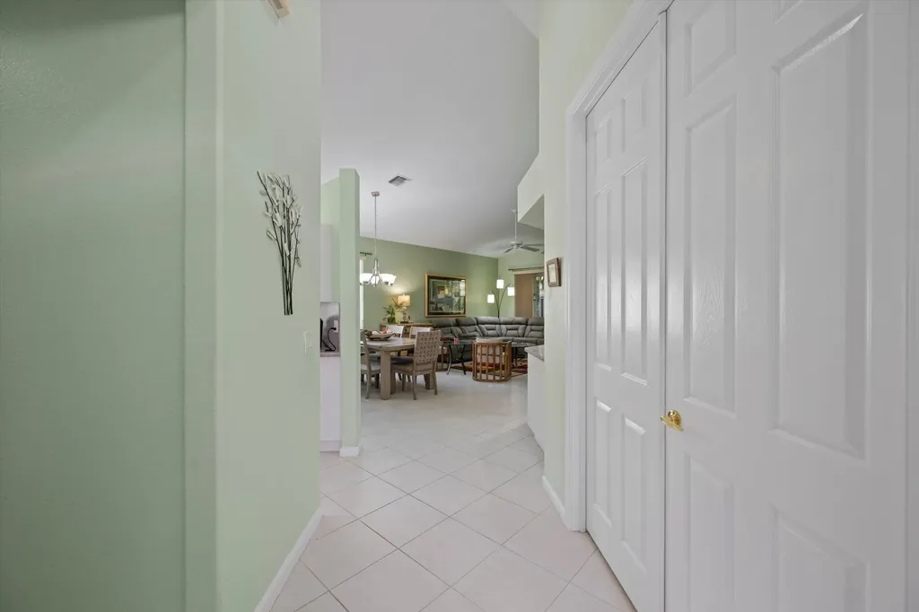 9078 Bay Point Circle West Palm Beach FL 33411
