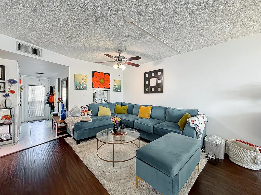 8225 Sunrise Lakes Boulevard Sunrise FL 33322