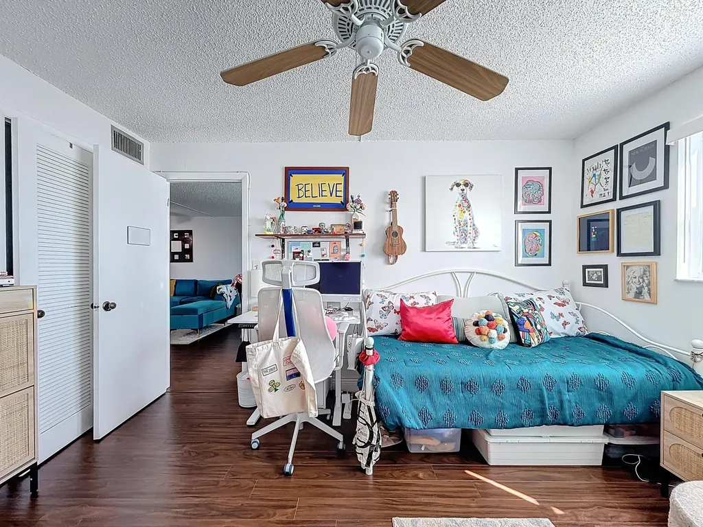 8225 Sunrise Lakes Boulevard Sunrise FL 33322