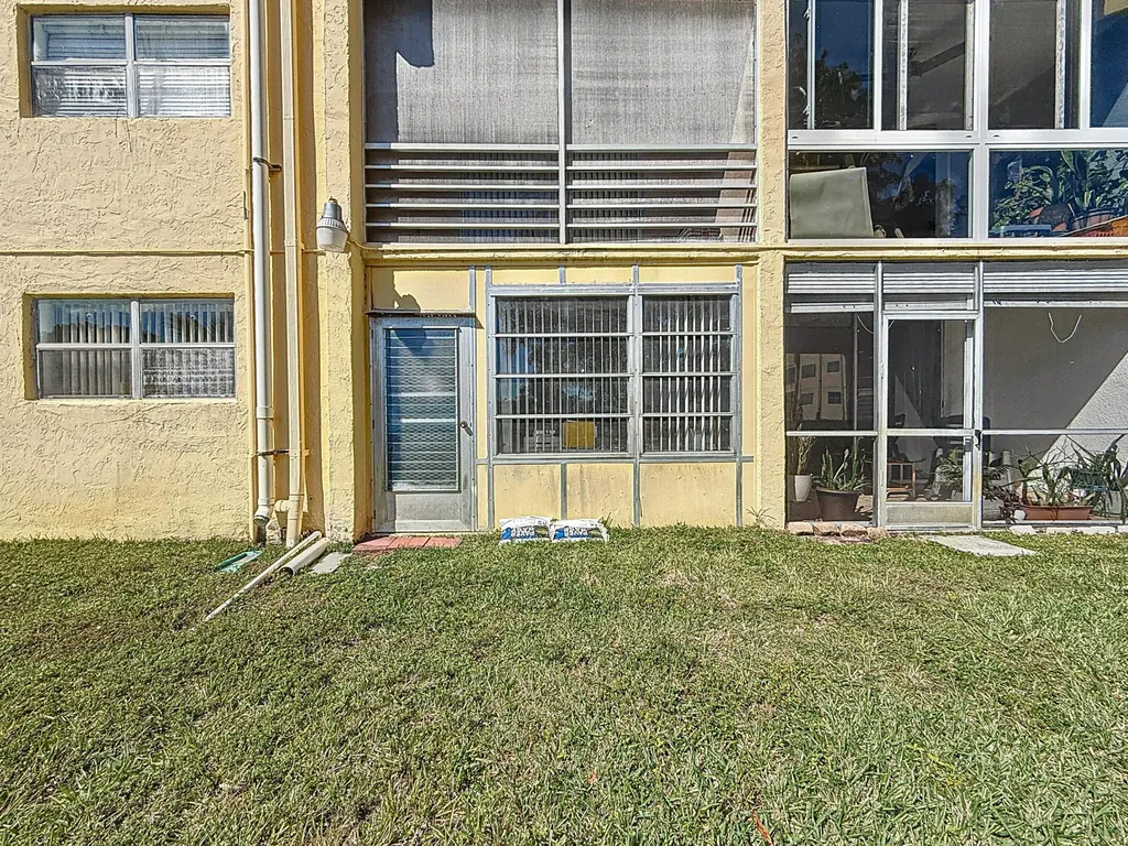 8225 Sunrise Lakes Boulevard Sunrise FL 33322