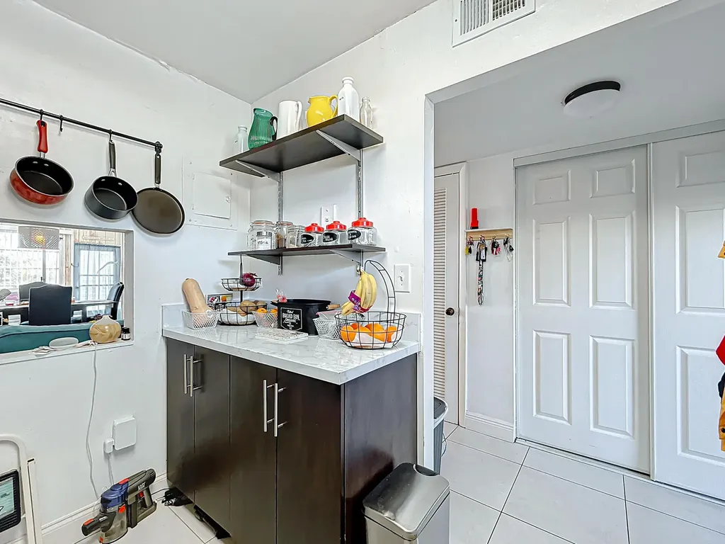 8225 Sunrise Lakes Boulevard Sunrise FL 33322
