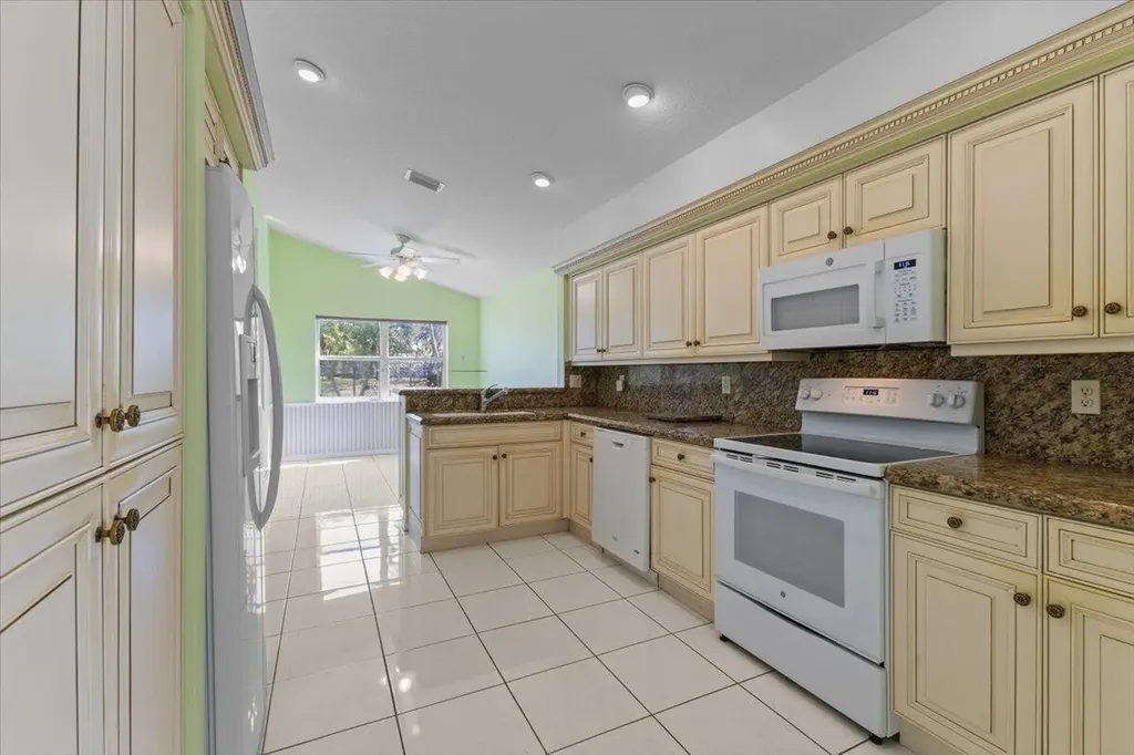 14080 Glenlyon Court Delray Beach FL 33446