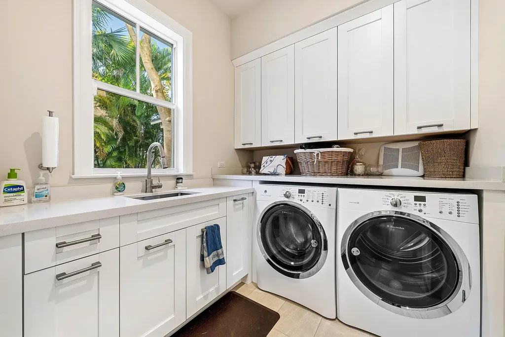 120 Grove Way Delray Beach FL 33444