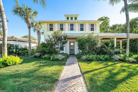120 Grove Way Delray Beach FL 33444