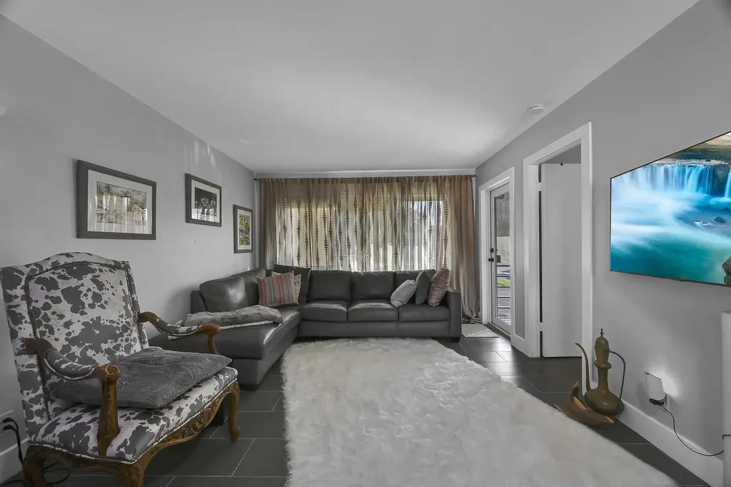 203 Lake Carol Drive West Palm Beach FL 33411