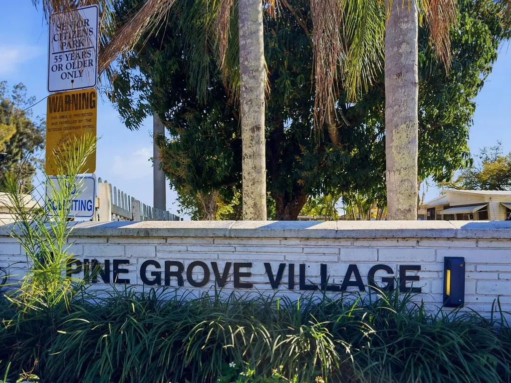 8903 Oak Street Boynton Beach FL 33436