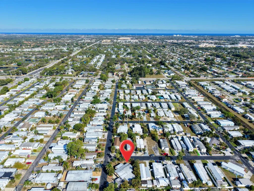 8903 Oak Street Boynton Beach FL 33436