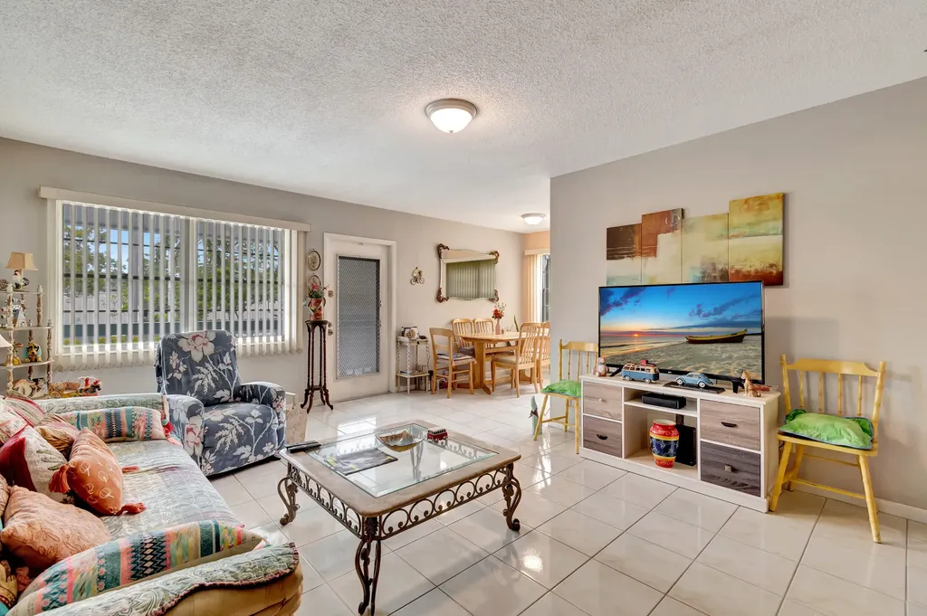 51 Ventnor C Deerfield Beach FL 33442