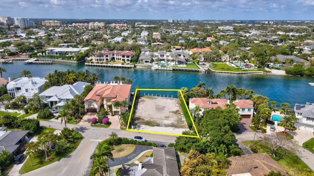 601 NE Spanish Trail Boca Raton FL 33432