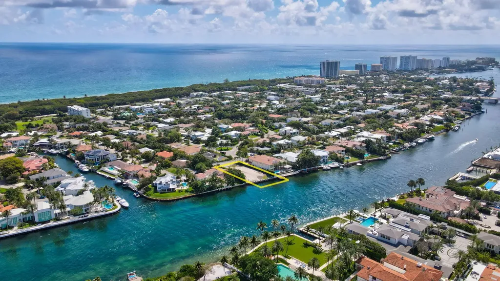 601 NE Spanish Trail Boca Raton FL 33432