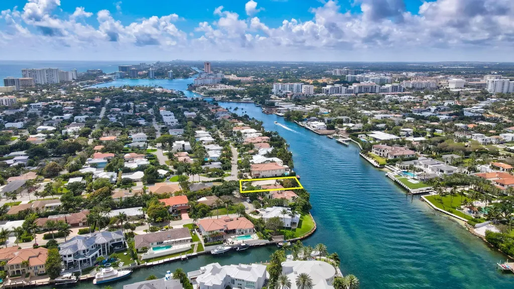 601 NE Spanish Trail Boca Raton FL 33432