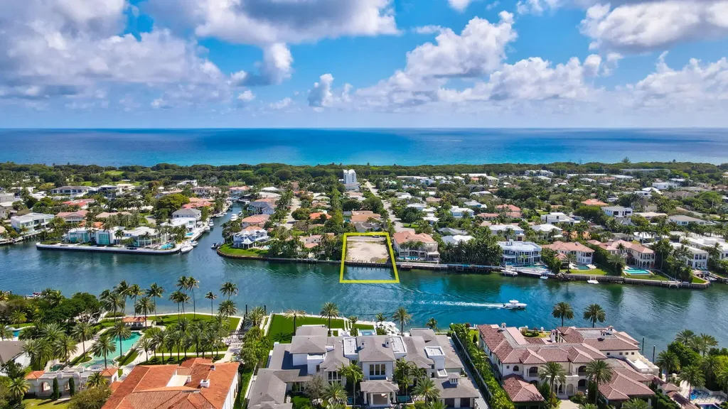 601 NE Spanish Trail Boca Raton FL 33432