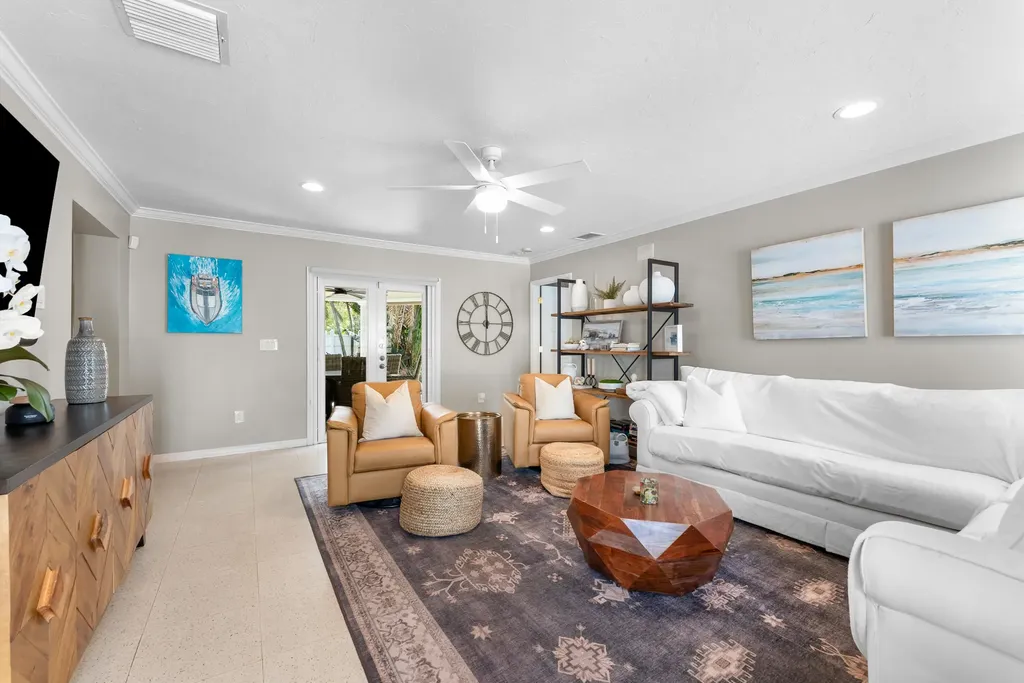 124 Bonnie Briar Lane Delray Beach FL 33444