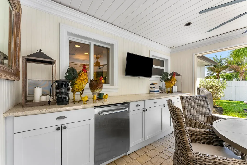 124 Bonnie Briar Lane Delray Beach FL 33444