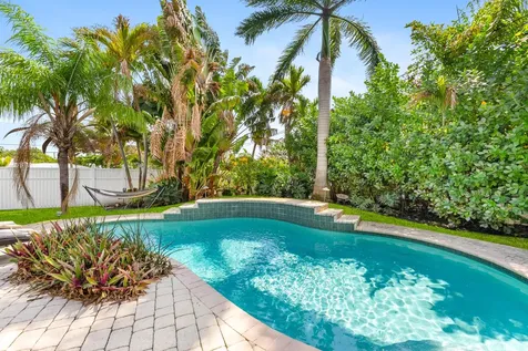 124 Bonnie Briar Lane Delray Beach FL 33444