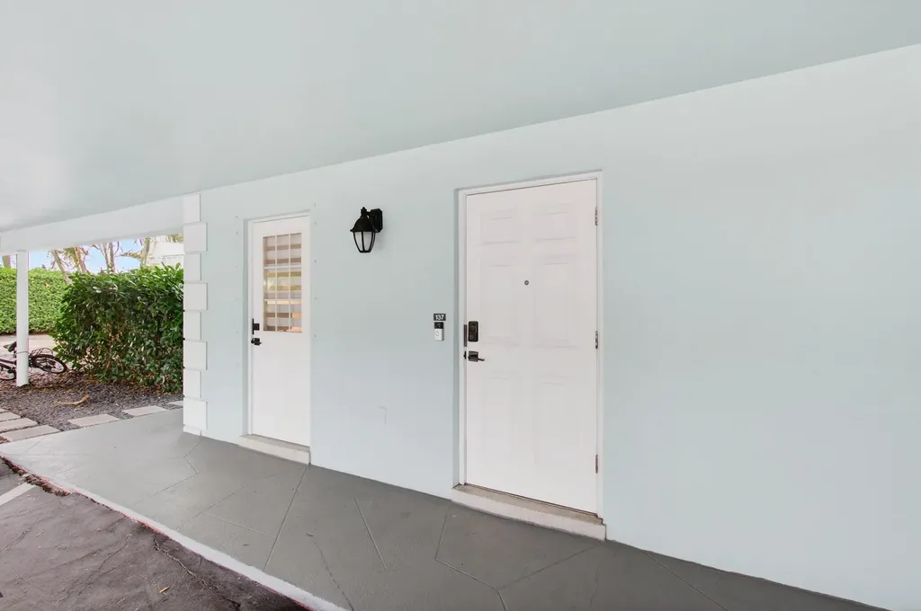 322 N Federal Highway Deerfield Beach FL 33441