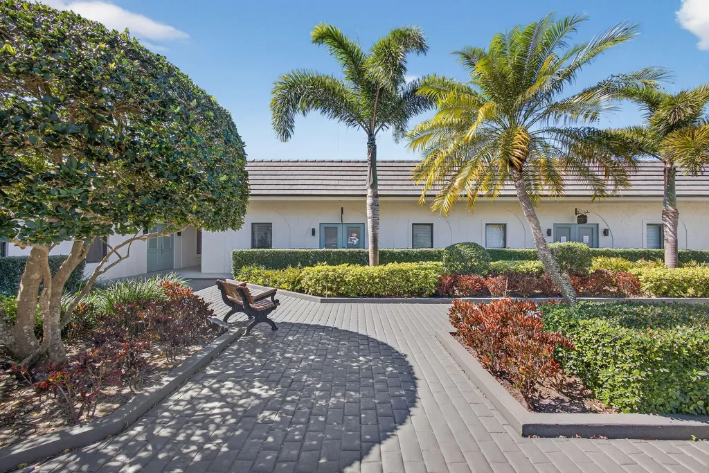 2560 Rca Boulevard Palm Beach Gardens FL 33410