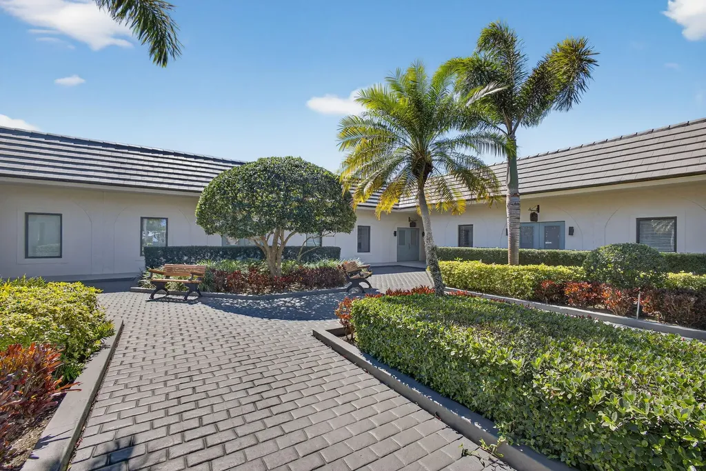 2560 Rca Boulevard Palm Beach Gardens FL 33410