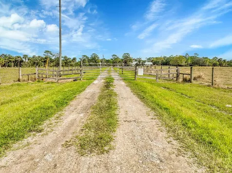 3901 Wild Turkey Trail Okeechobee FL 34974