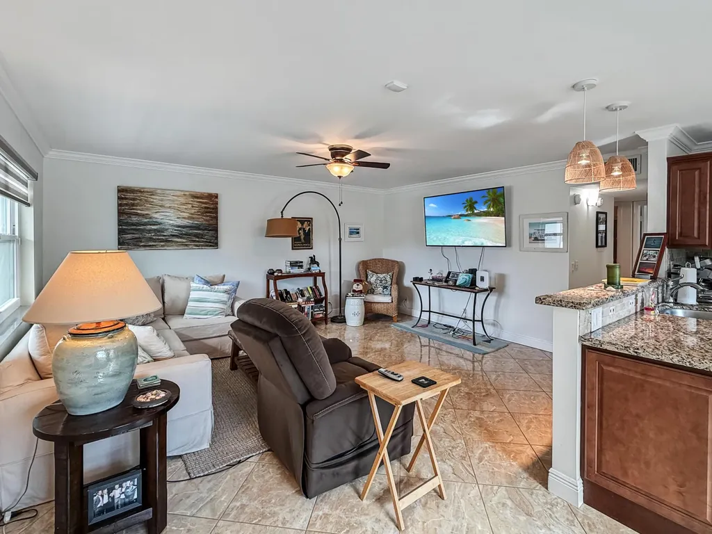 334 Piedmont G Delray Beach FL 33484