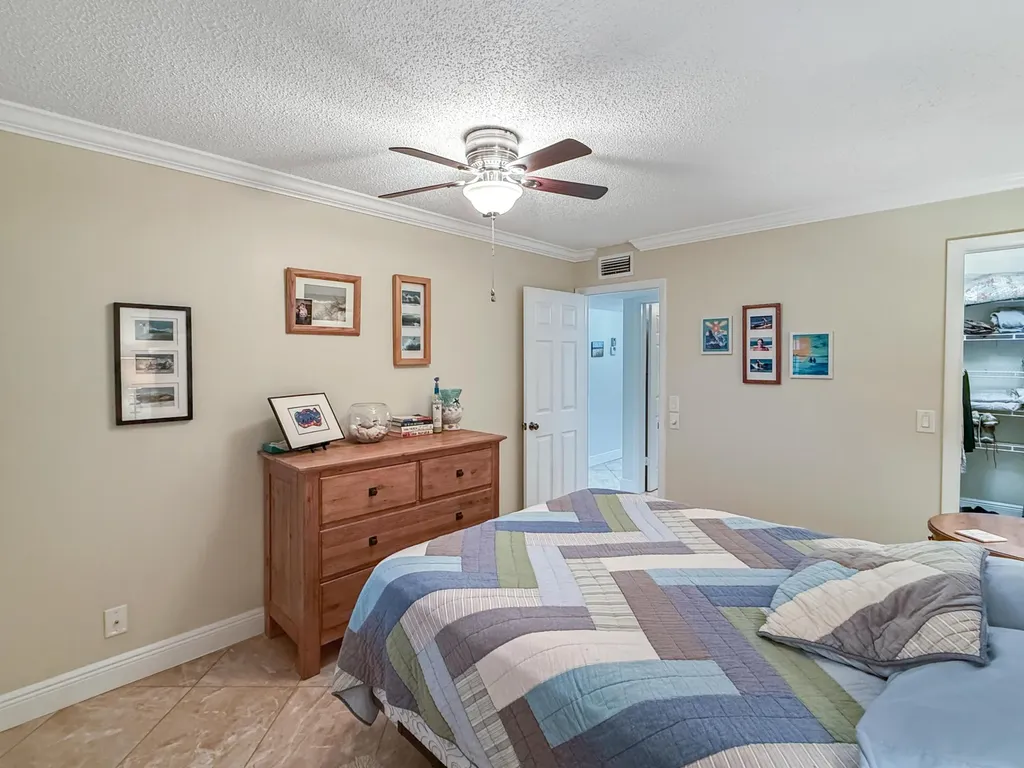 334 Piedmont G Delray Beach FL 33484