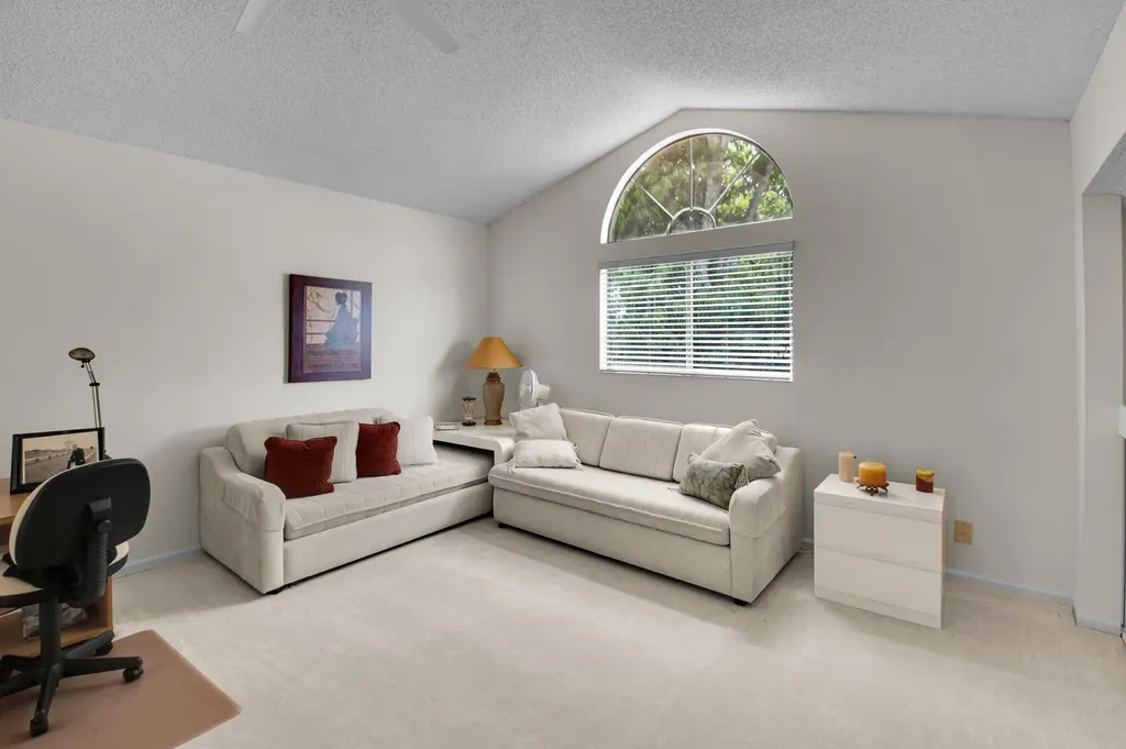 7380 Clunie Place Delray Beach FL 33446