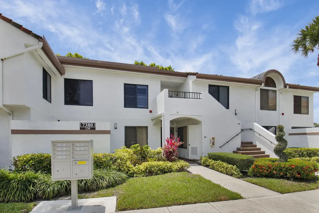 7380 Clunie Place Delray Beach FL 33446
