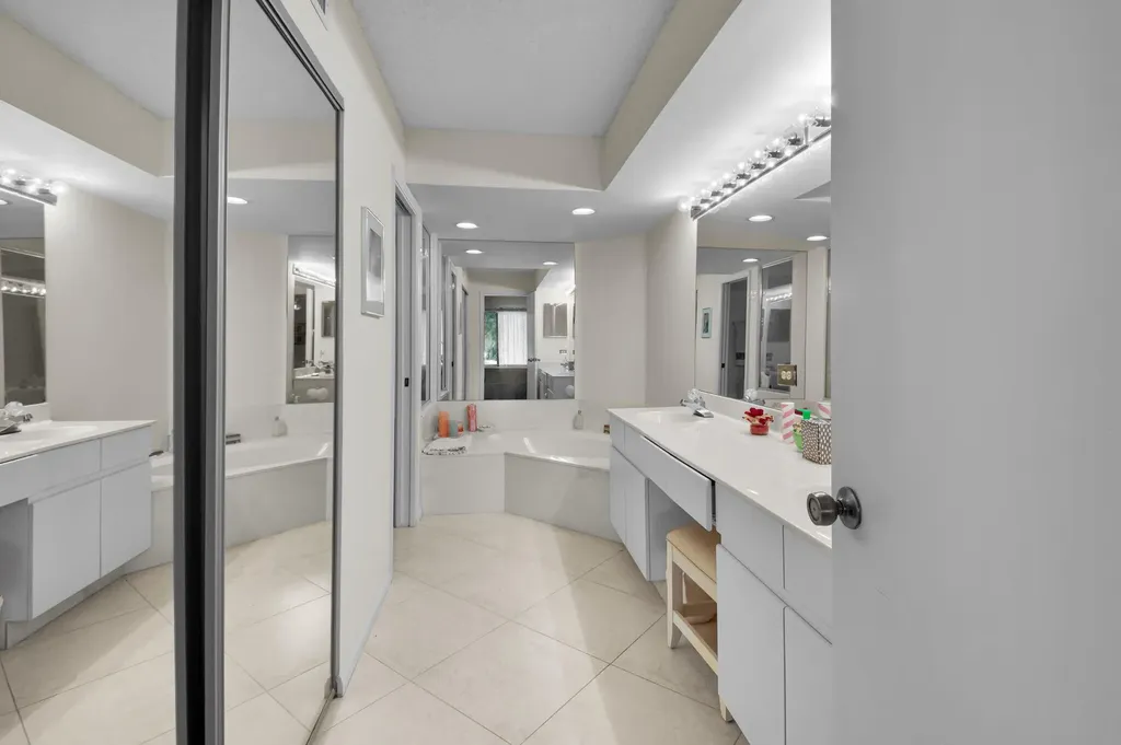 7380 Clunie Place Delray Beach FL 33446