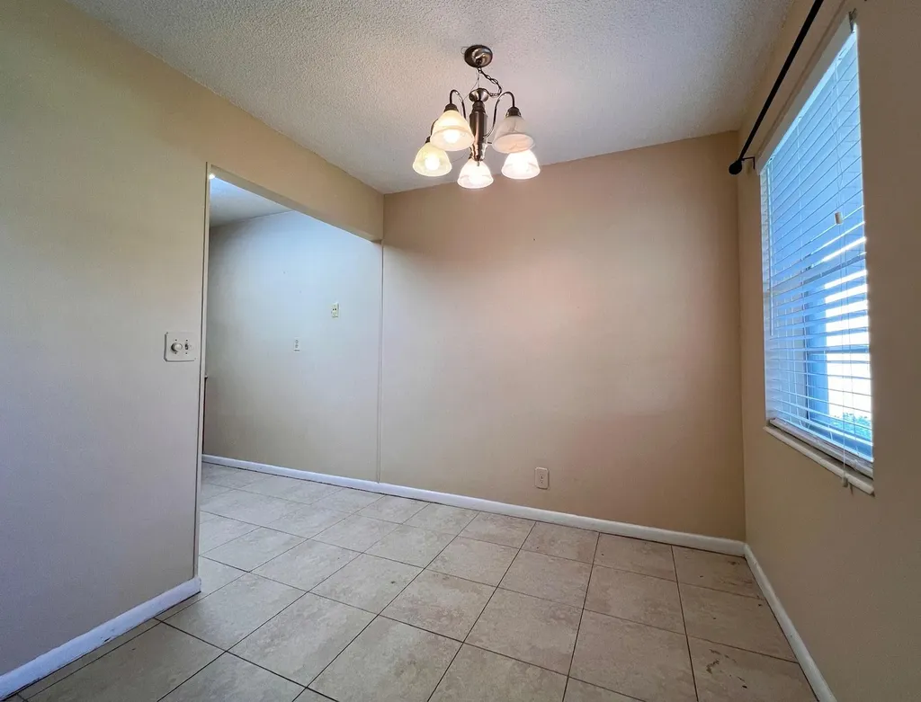 240 Bedford J West Palm Beach FL 33417