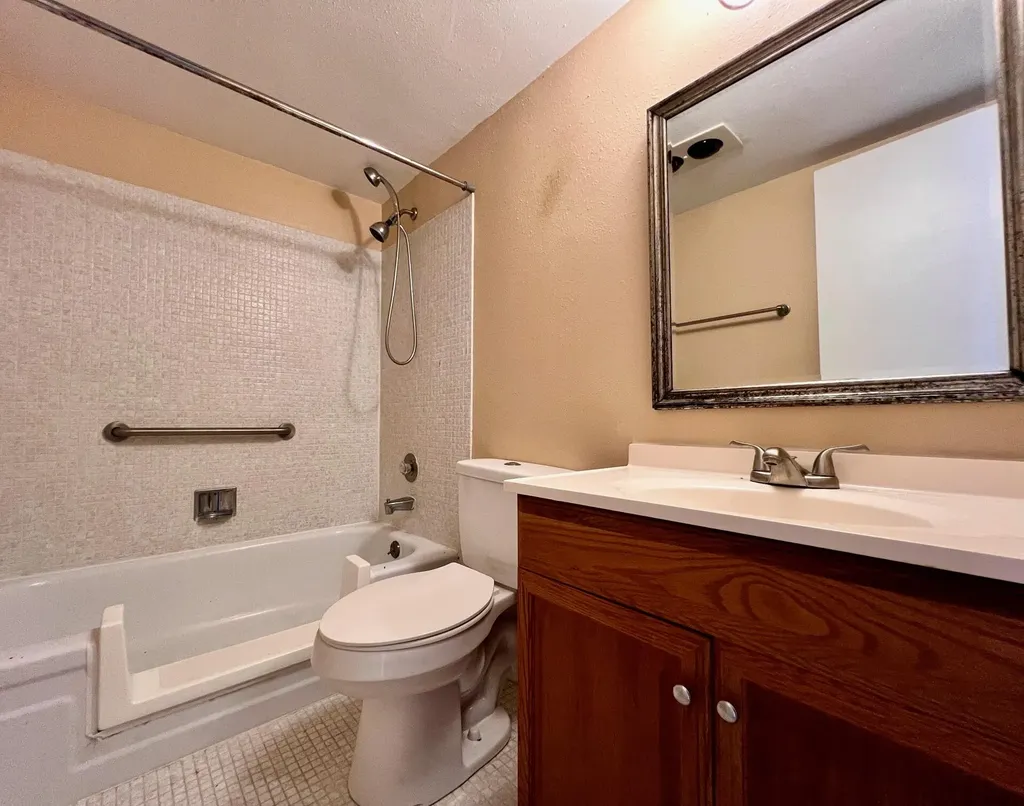 240 Bedford J West Palm Beach FL 33417