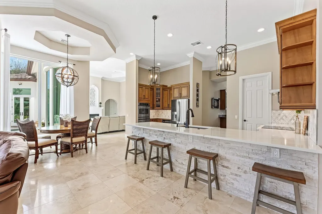8880 S Kendale Circle Lake Worth FL 33467