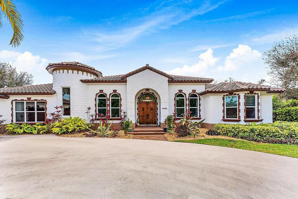 8880 S Kendale Circle Lake Worth FL 33467