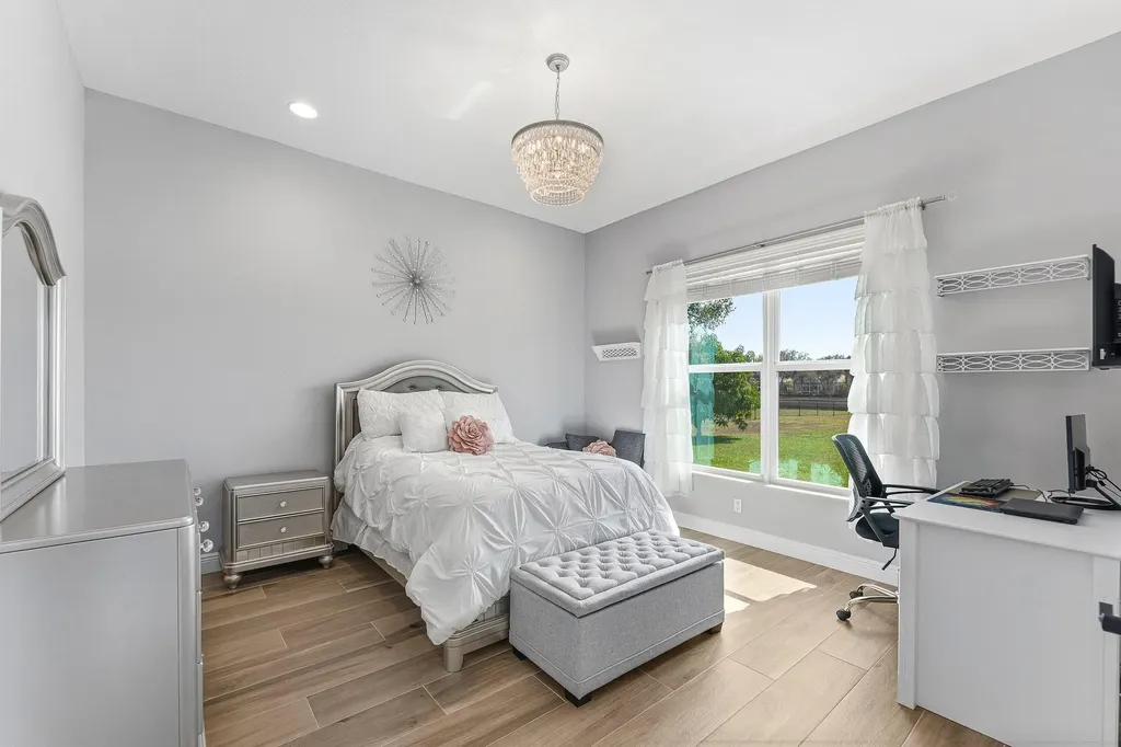 8880 S Kendale Circle Lake Worth FL 33467