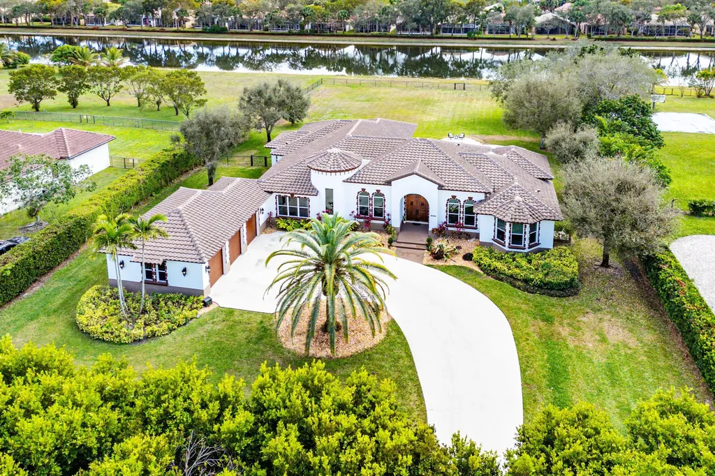 8880 S Kendale Circle Lake Worth FL 33467