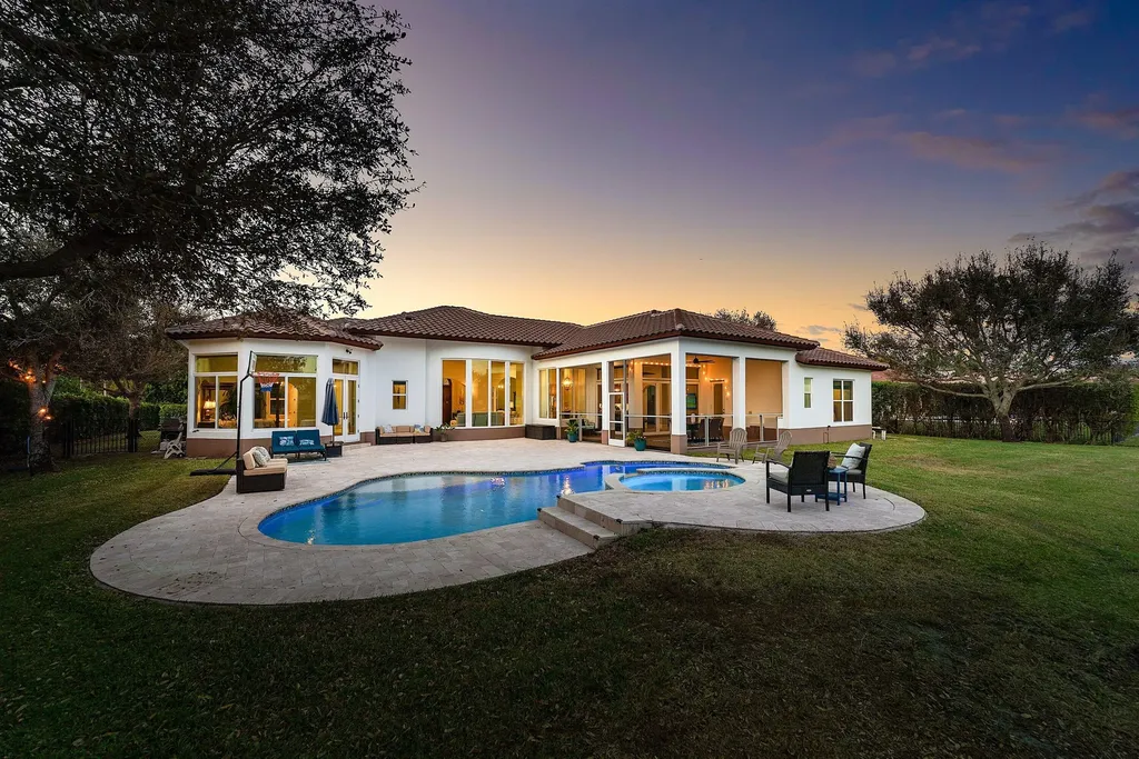 8880 S Kendale Circle Lake Worth FL 33467
