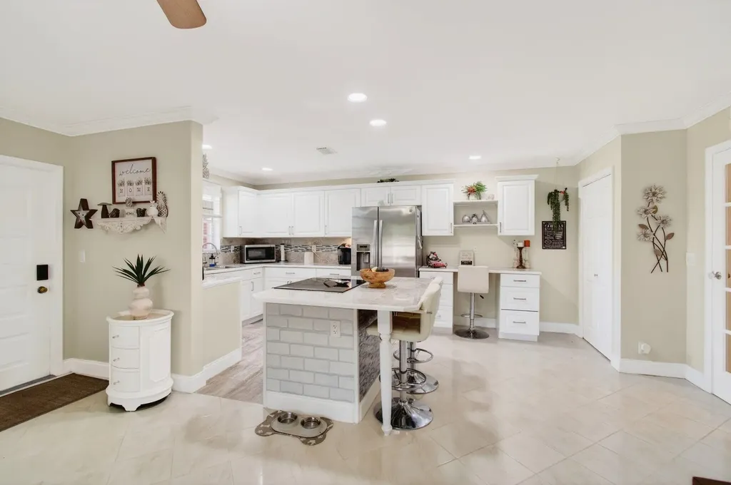4530 NW 4th Street Delray Beach FL 33445