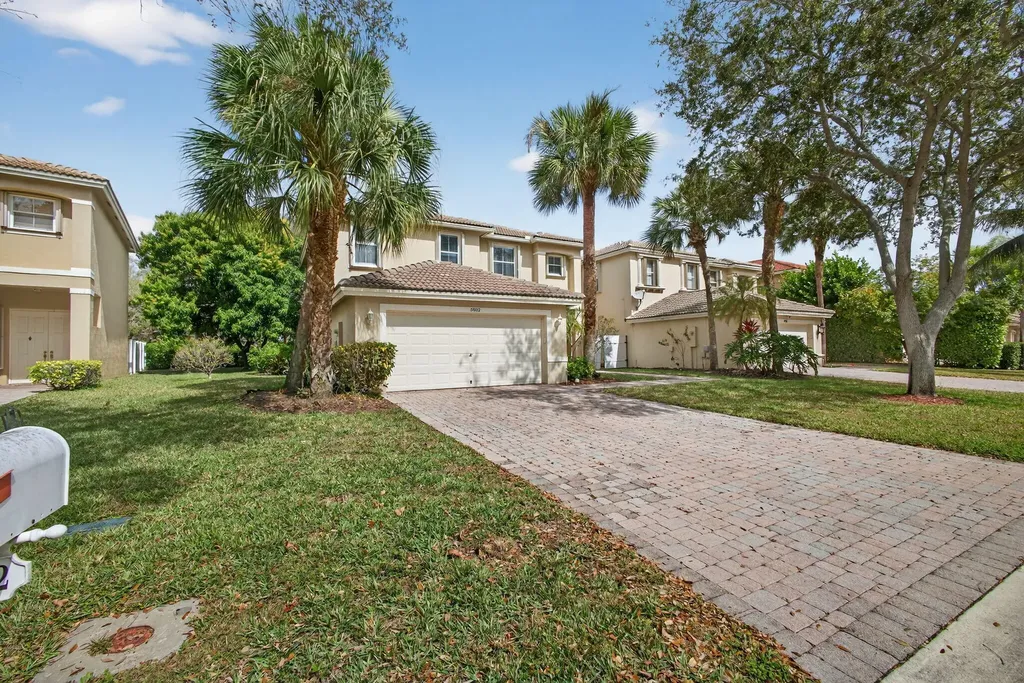 5002 Victoria Circle West Palm Beach FL 33409