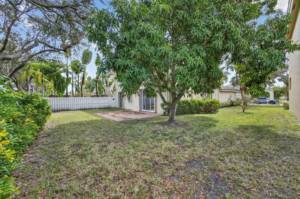 5002 Victoria Circle West Palm Beach FL 33409