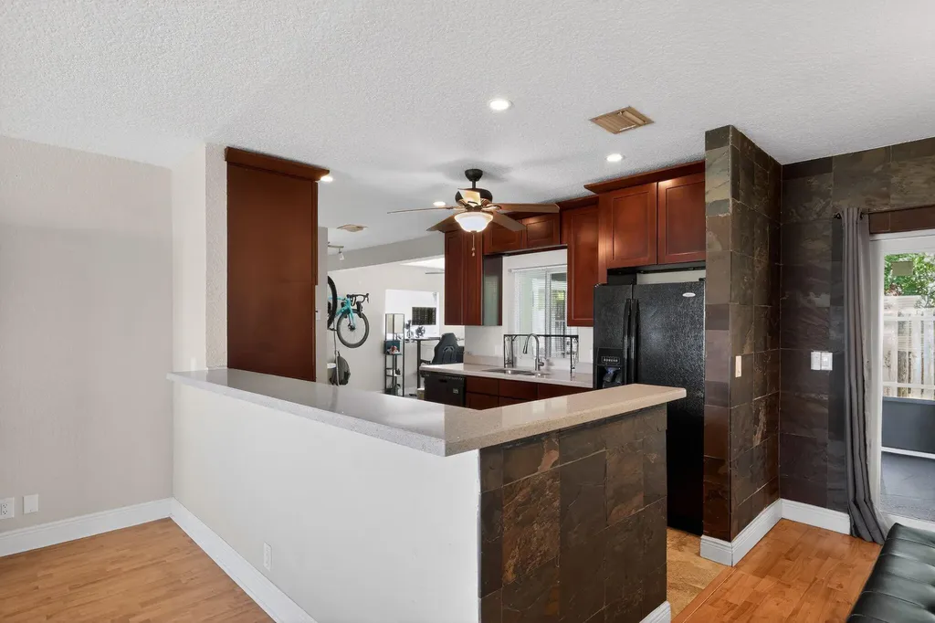 301 SE 3rd Street Deerfield Beach FL 33441