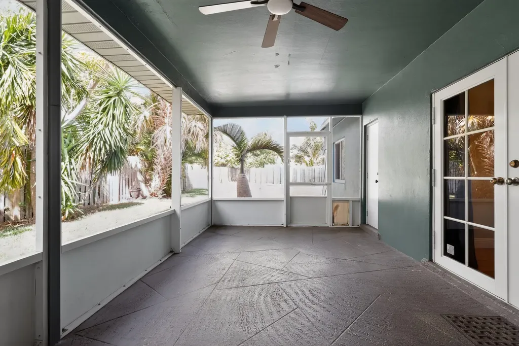 301 SE 3rd Street Deerfield Beach FL 33441