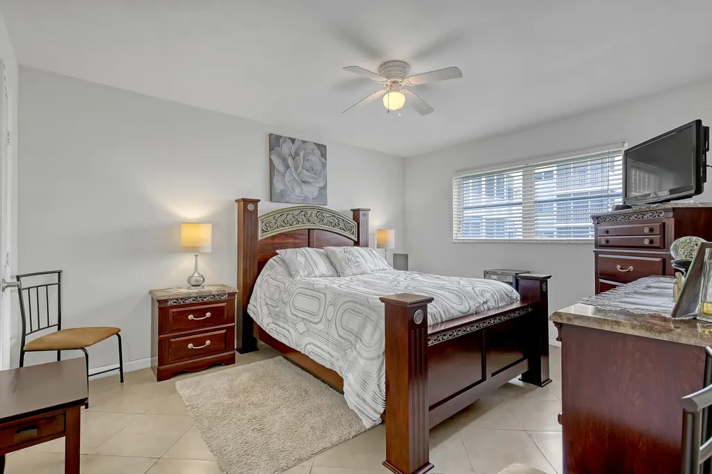646 Snug Harbor Drive Boynton Beach FL 33435
