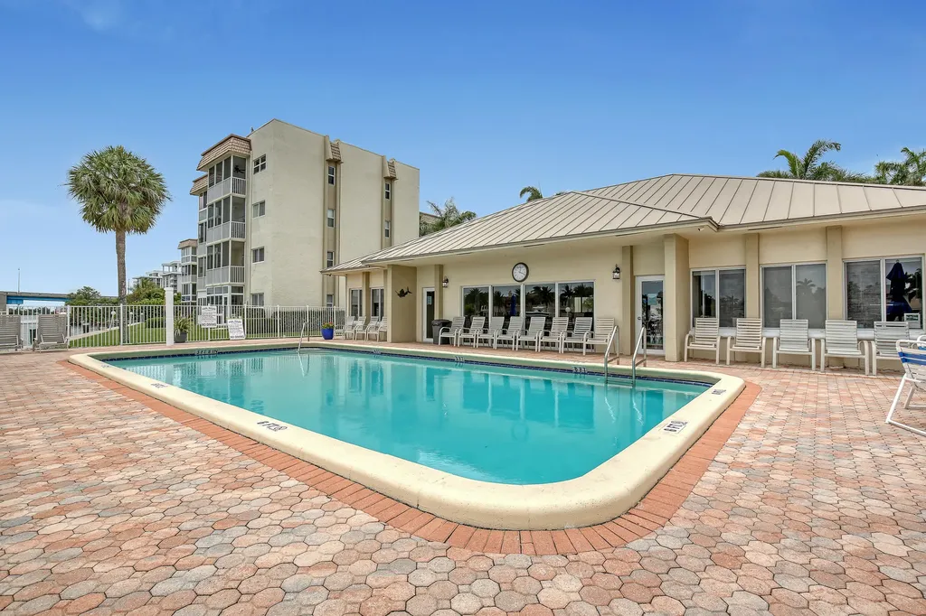 646 Snug Harbor Drive Boynton Beach FL 33435