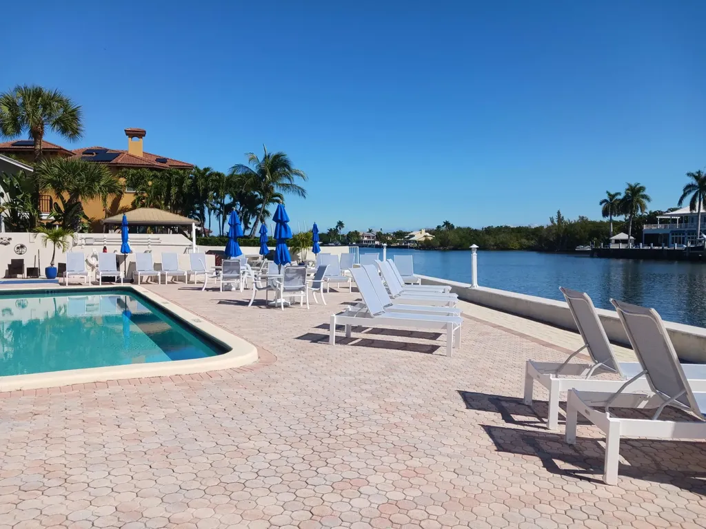 646 Snug Harbor Drive Boynton Beach FL 33435