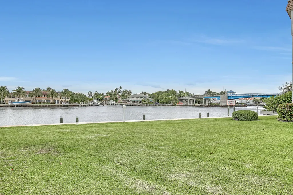 646 Snug Harbor Drive Boynton Beach FL 33435