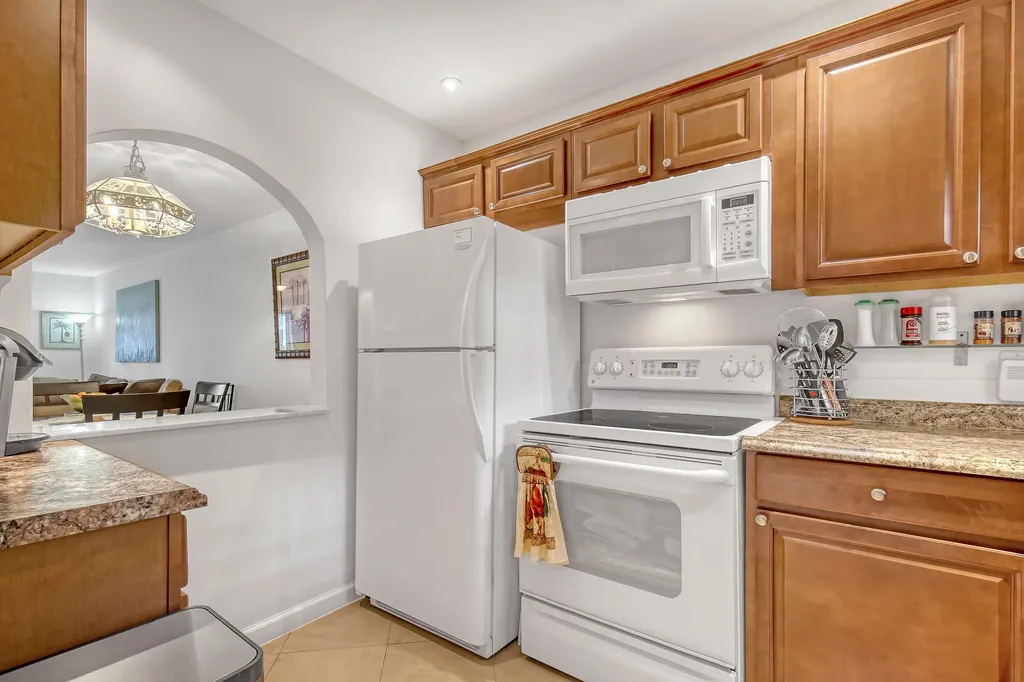 646 Snug Harbor Drive Boynton Beach FL 33435