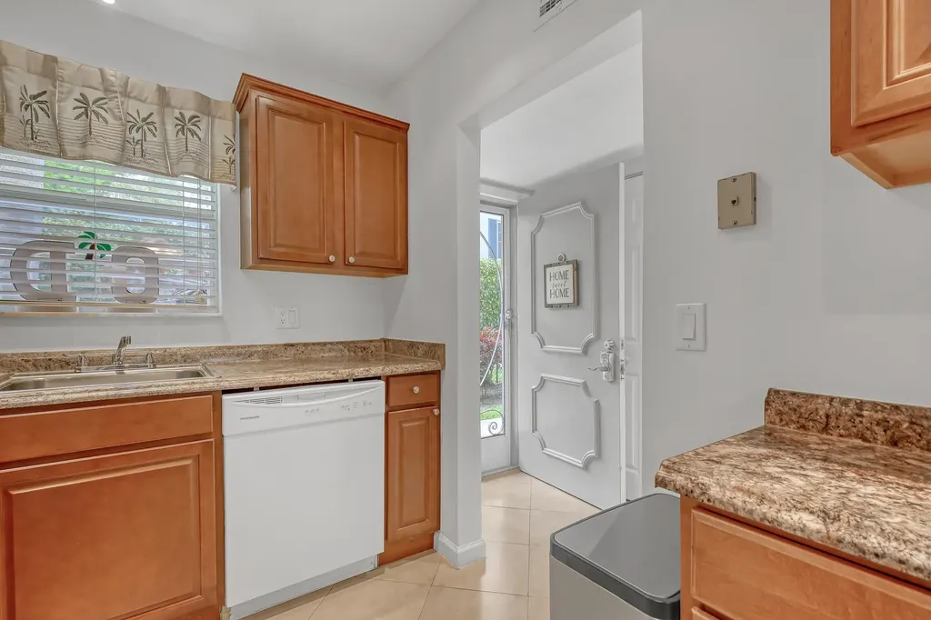 646 Snug Harbor Drive Boynton Beach FL 33435